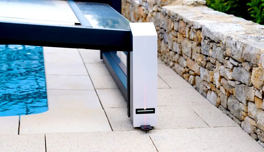 moteur pour abri de piscine