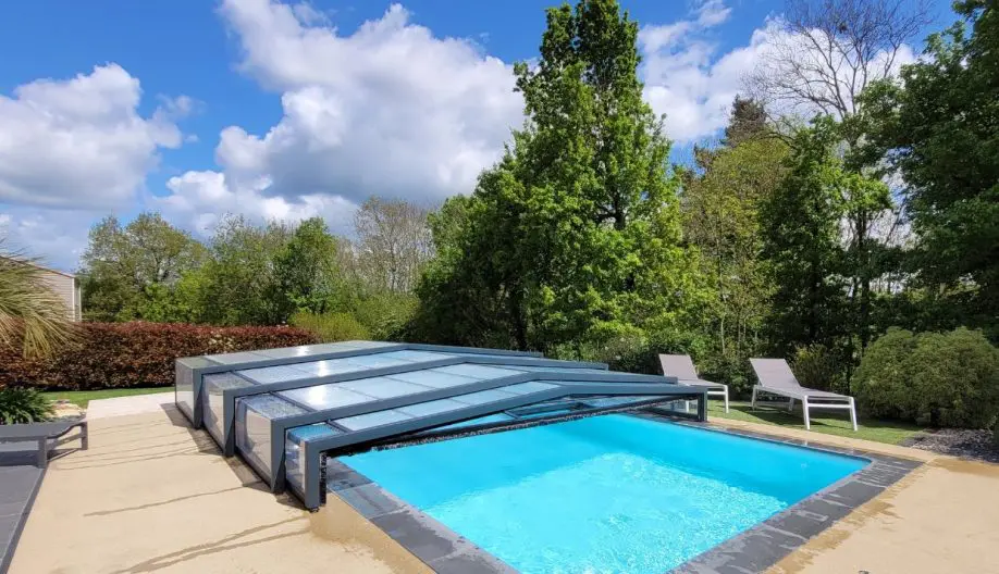 Abri de piscine bas Eridan nouveauté 2024