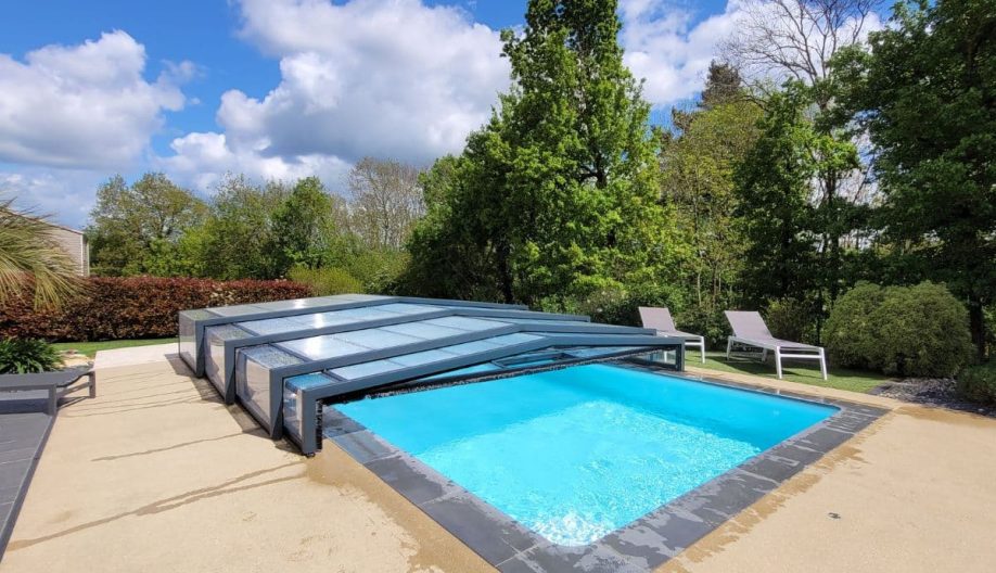 Abri de piscine Eridan bas réalisation chez un client